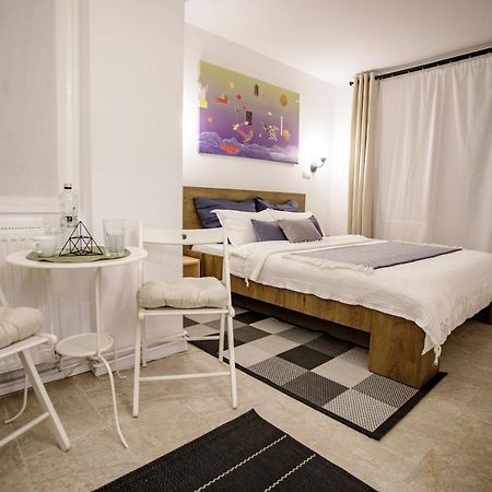 La Garson Apartment Алба Юлия Екстериор снимка
