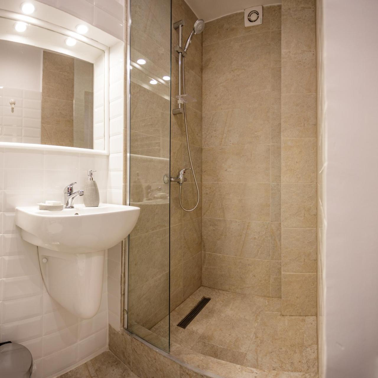 La Garson Apartment Алба Юлия Екстериор снимка